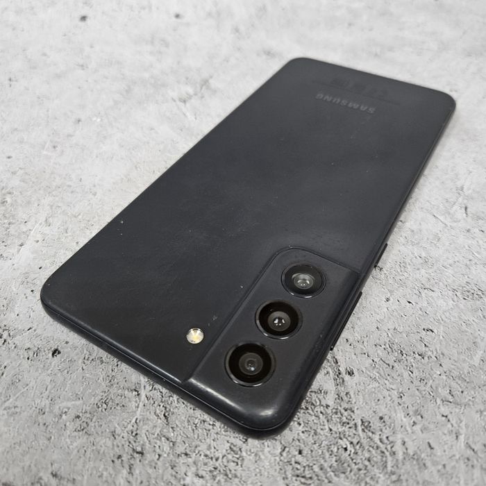 Samsung Galaxy S21FE 128Gb(Риддер)Независимости34(лот775432)