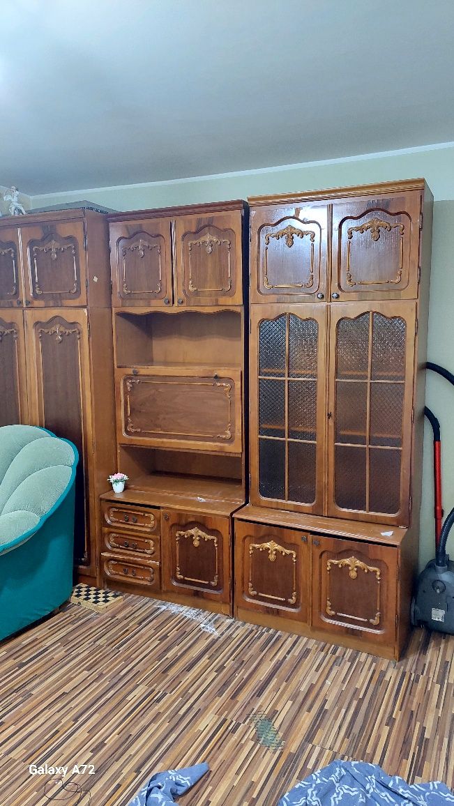 Mobilier masa doua corpuri modele mai vechi