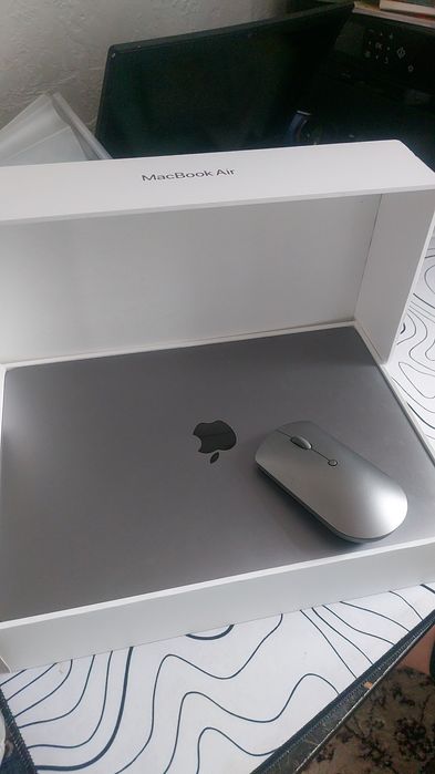 Макбук Air 350 мың