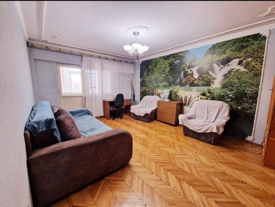 Închiriez 2 camere centru