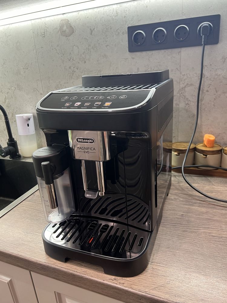 Кофемашина Delonghi ECAM 290.61