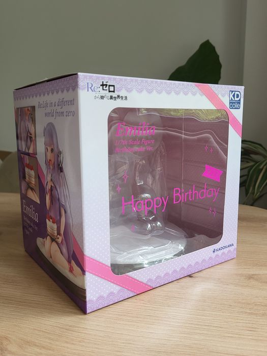 Аниме фигурка Happy Biryhday Emilia