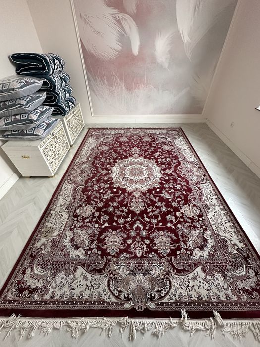 Ковер в отличном состоянии бу