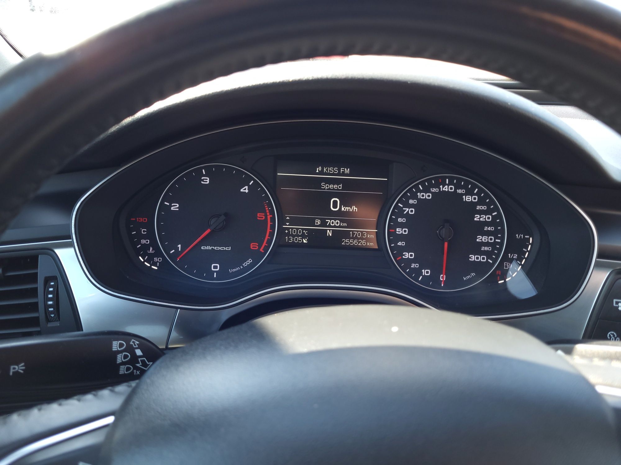 Audi a6 c7 allroad(accept variante cu Nissan pathfinder ,Navara ,