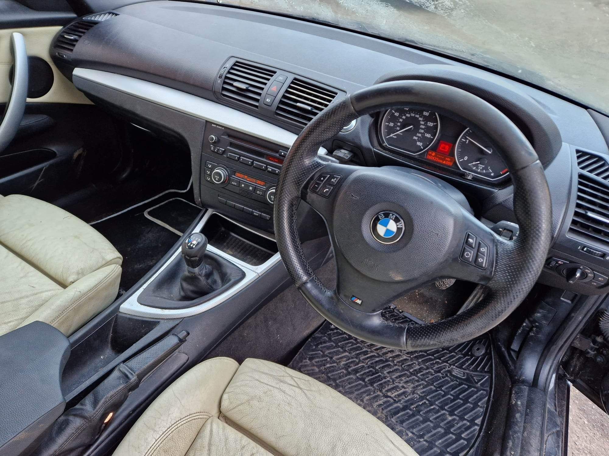 BMW E87 120D 177кс N47 M пакет фейс ръчка НА ЧАСТИ!