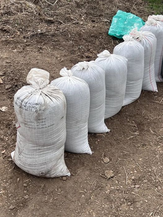 Transport Moloz ,Demolam ,Debarasam Moloz ! Preturi Avantajoase !!