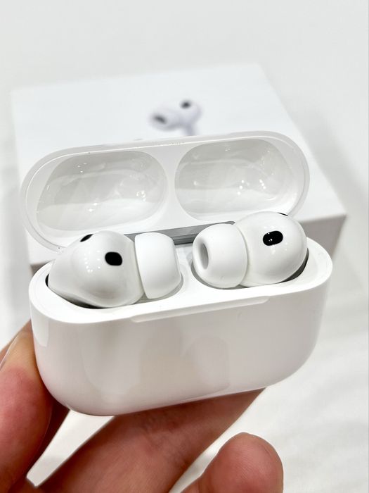 Продаю AirPods Pro