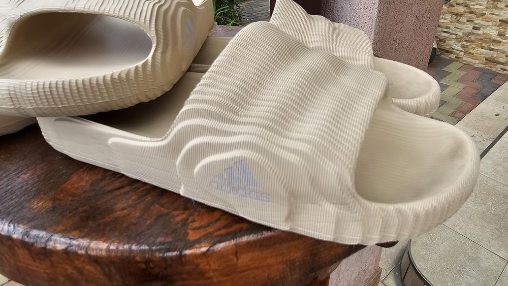 Vand papuci Adidas