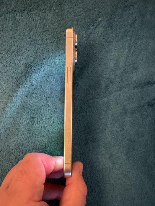 Vand Iphone 15 Pro Max Gri