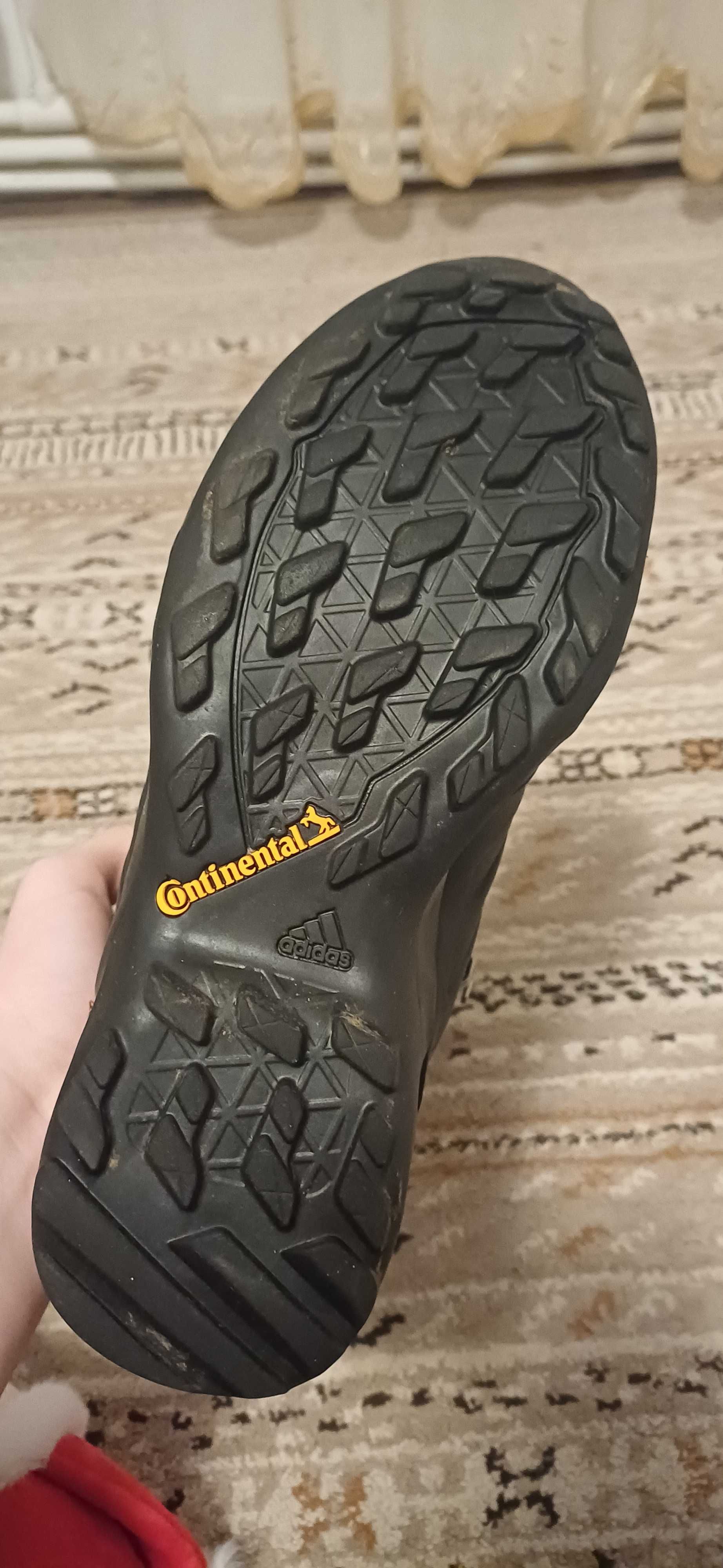 Ghete Adidas Terrex
