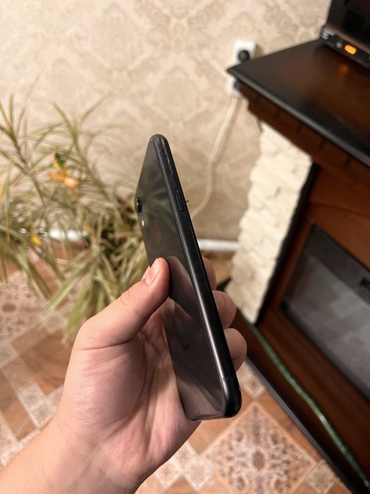 iPhone Xr 128GB 100% аккум. В шикарном состоянии!