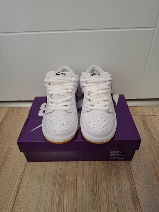 Nike SB Dunk Low White Gum