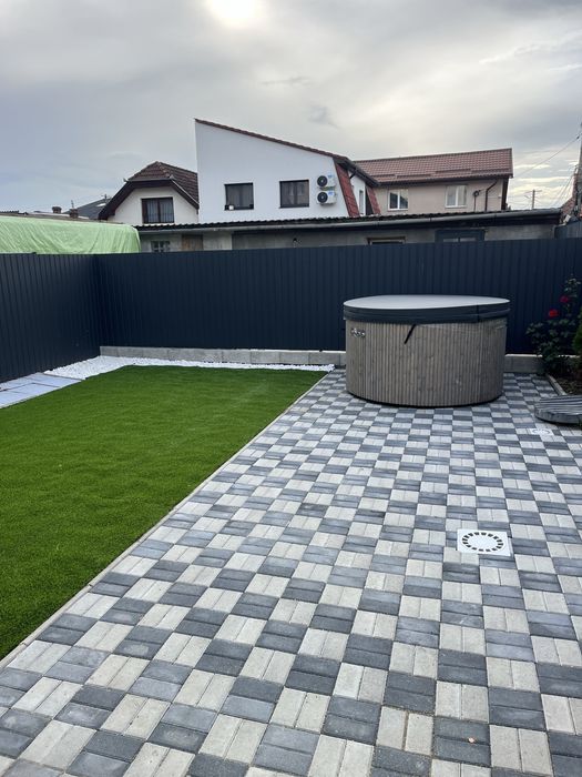 CASA cu 2 camere curte terasa jacuzii 4 persoane .REGIM HOTELIER !