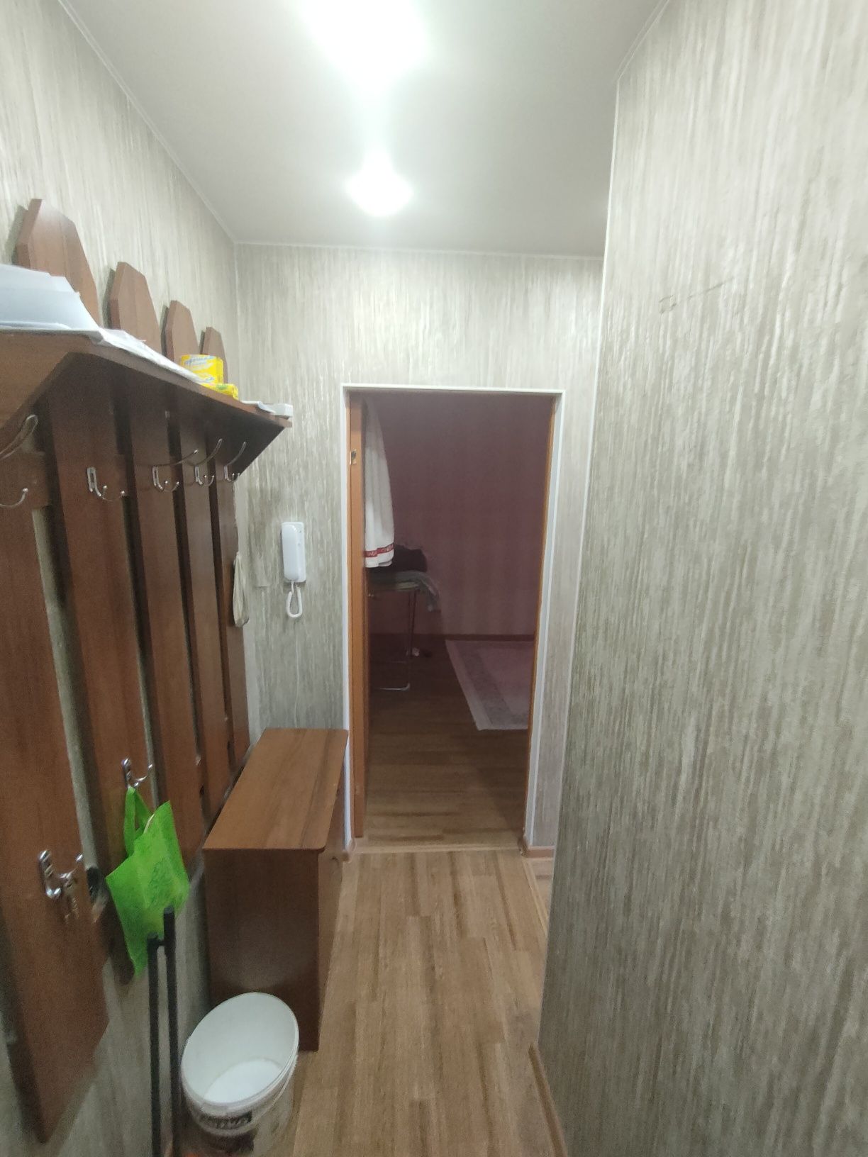 Продается 2-х кв Есет батыр 75