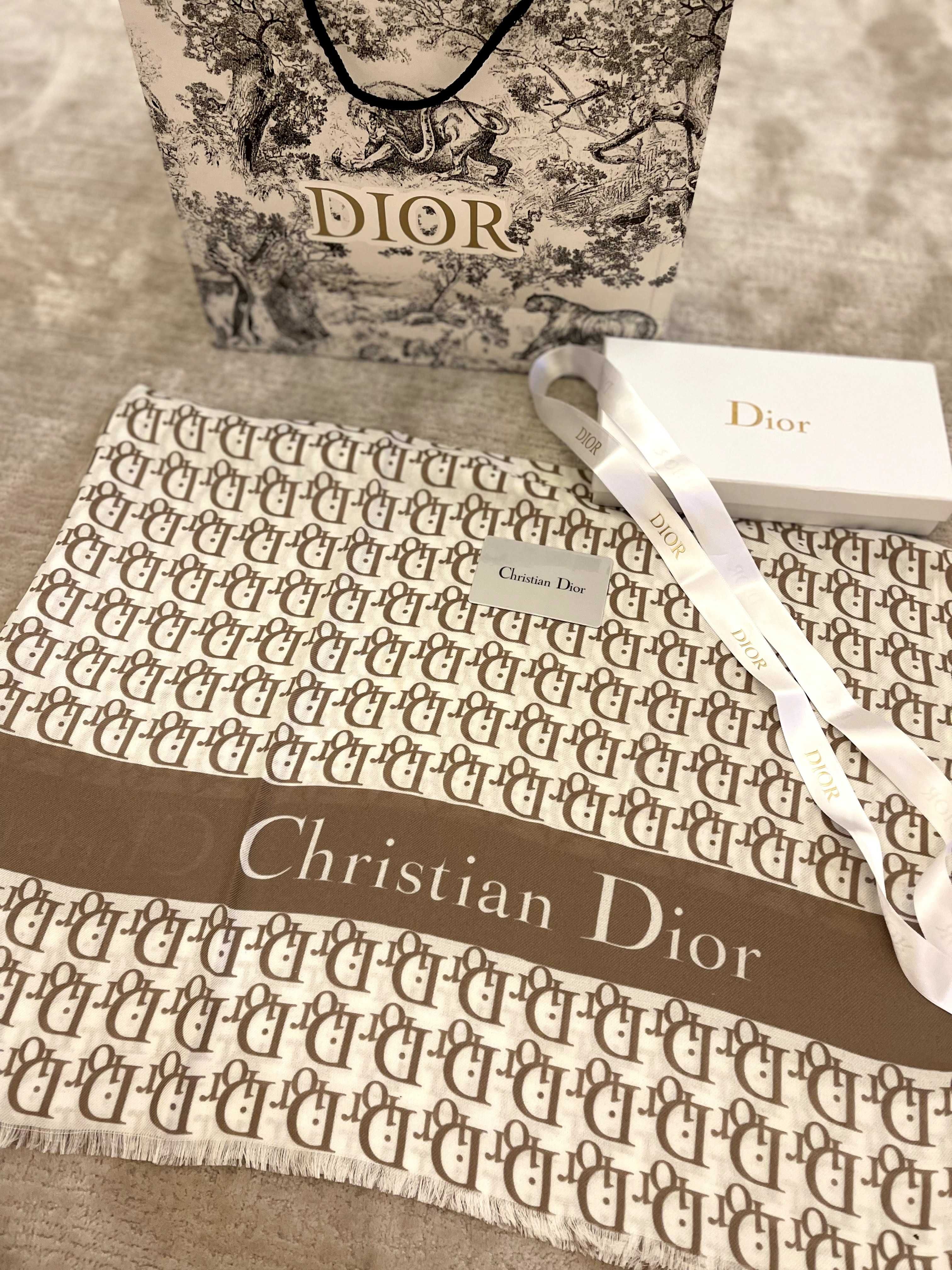 Eșarfa Christian Dior Alb/ Maro