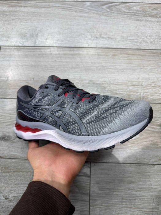 Беговые кроссовки Asics Gel-Nimbus 23.