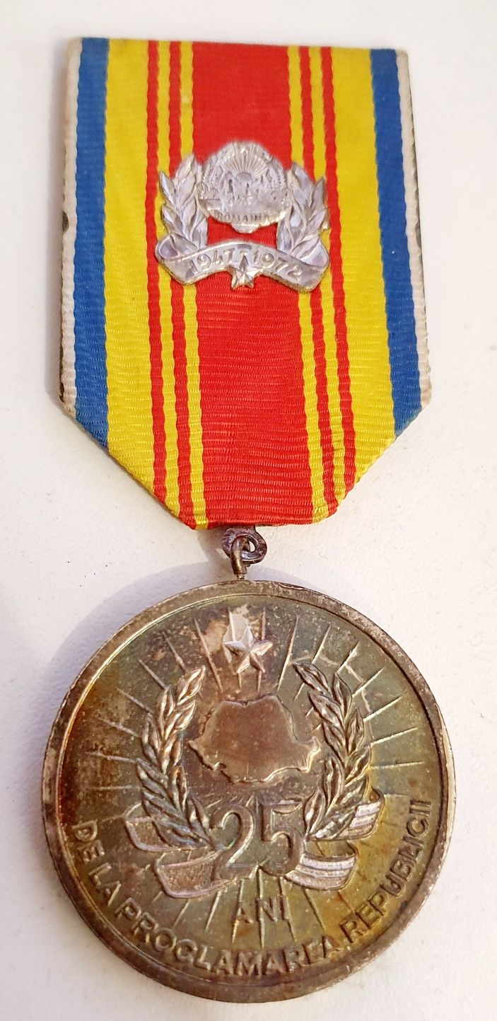 Medalie 25 de ani de la proclamarea Republicii