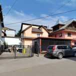 Vând casă și spațiu comercial în centrul cartierului Burdujeni pe stra