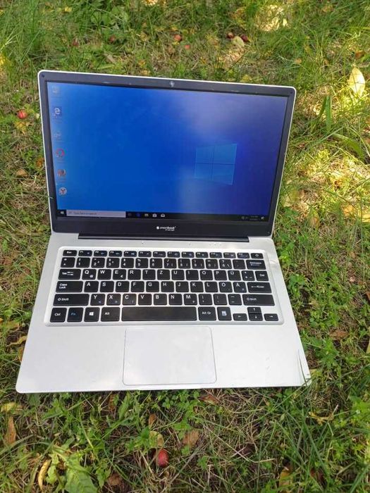 vand laptop silm metalic