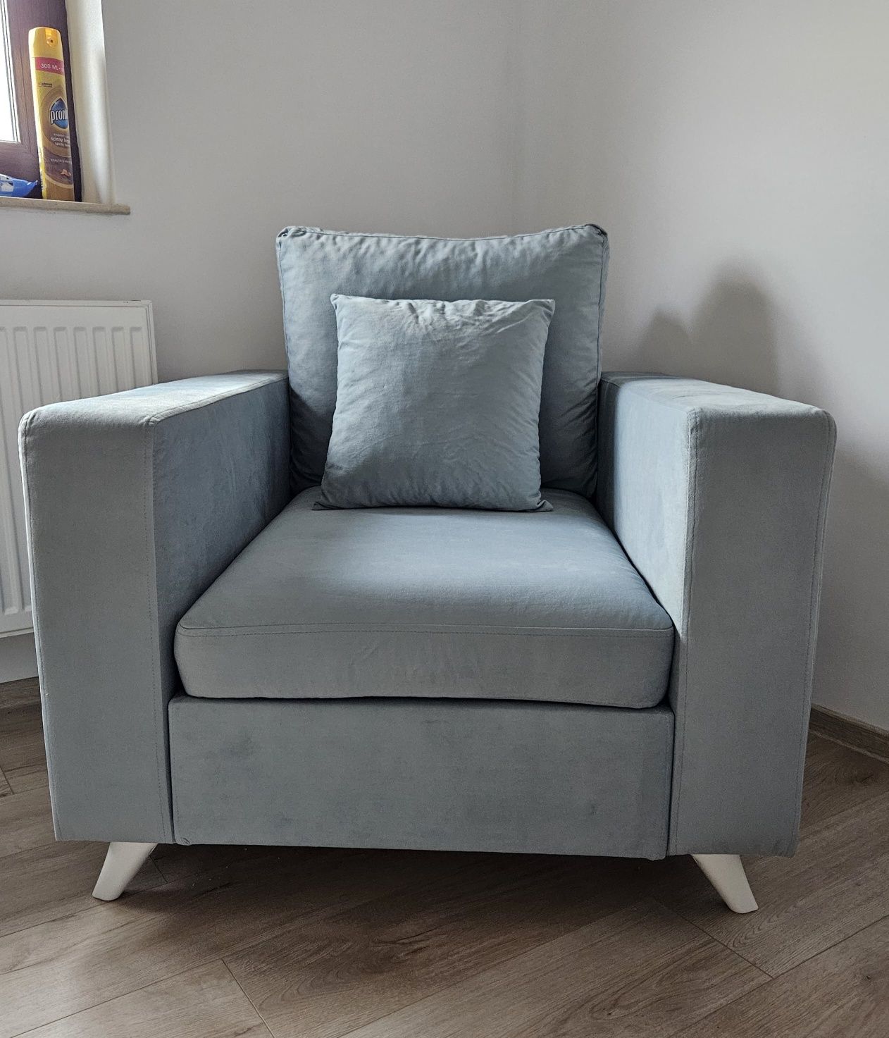 Fotoliu stil scandinav