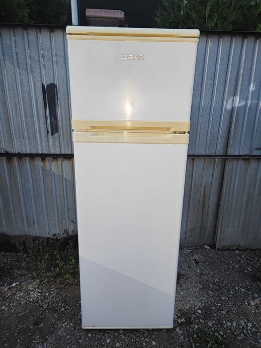 Холодильник рабочий