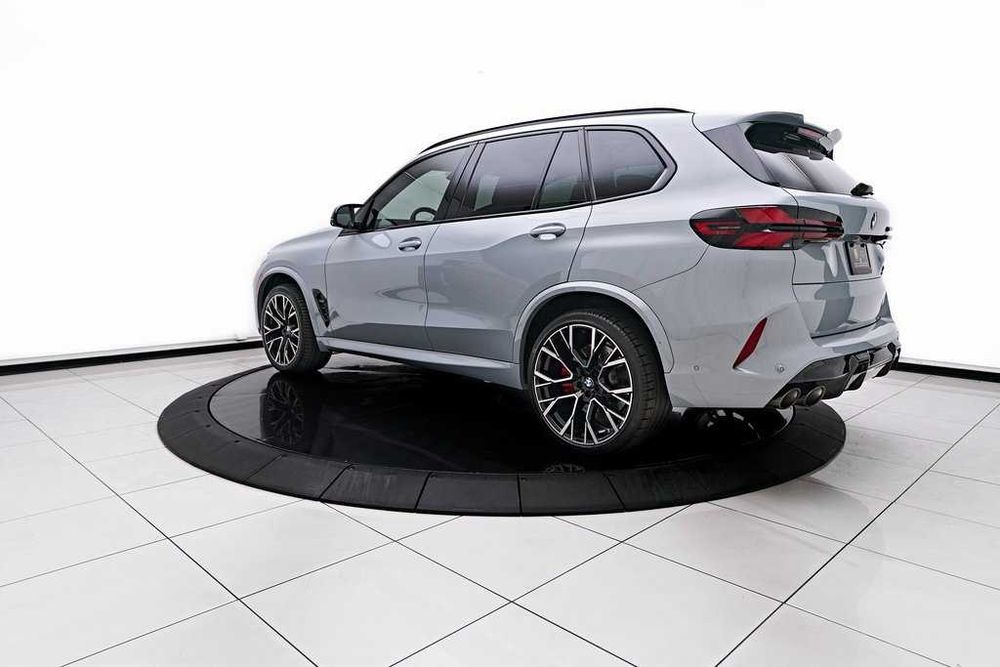 2025 BMW X5 M Competition