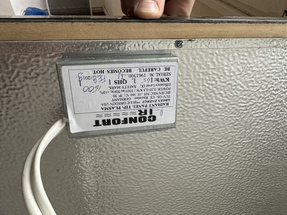 Panou radiant tip plasma