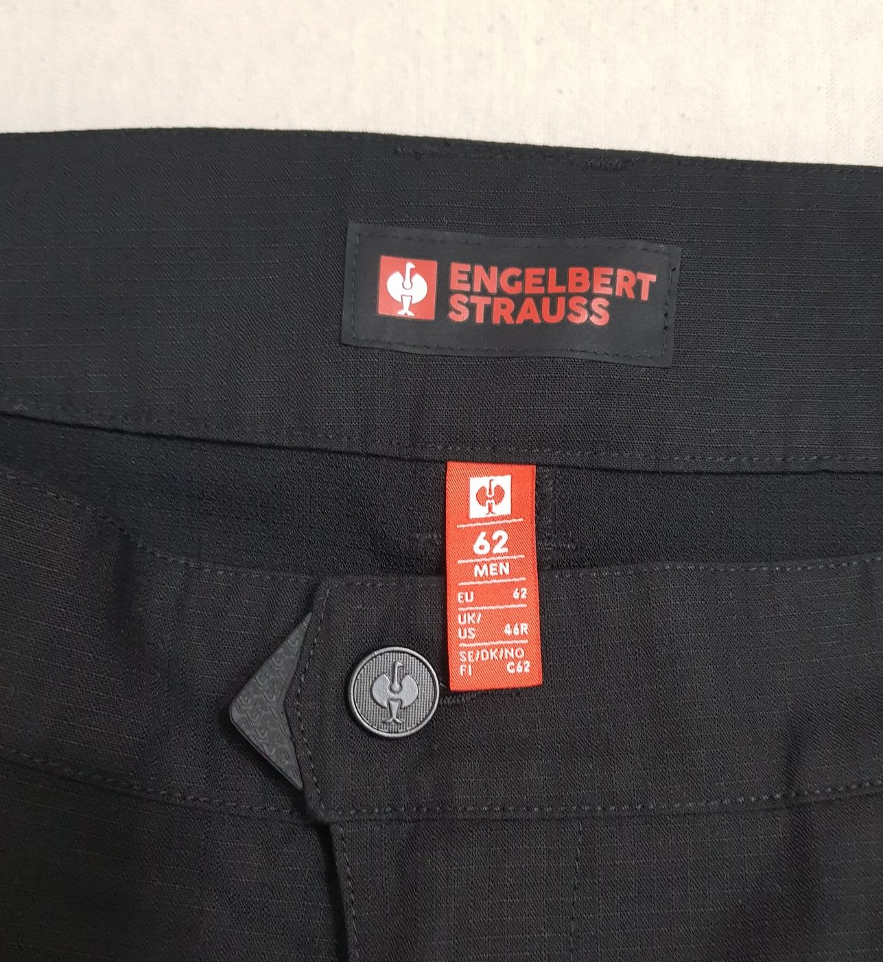 Pantaloni scurți noi Engelbert Strauss Motion, salopeta nr. 62 sau 3XL