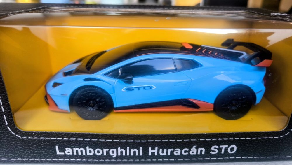 Lamborghini Huracán STO