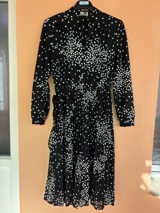 Rochie vintage , rochie midi neagra cu imprimeu