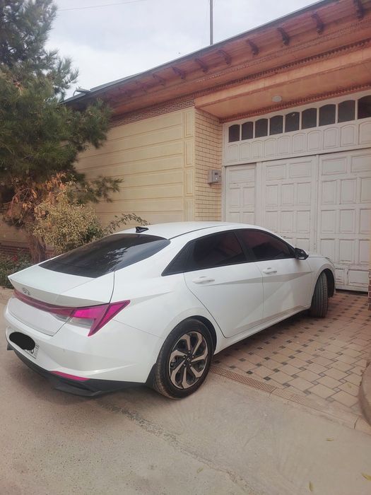 Hundai Elantra Элегант плус 2021