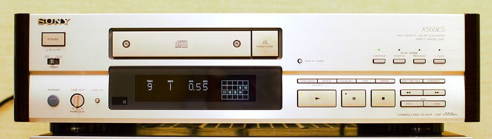 Проигрыватель компакт дисков CD Sony CDP-X555ES