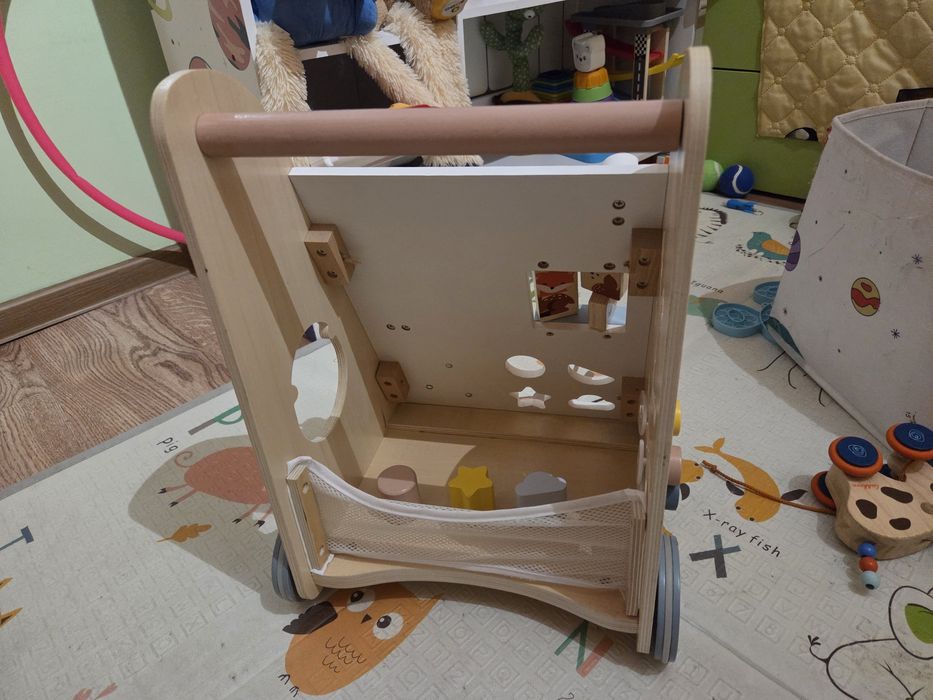 Дървен Уокър - Mony