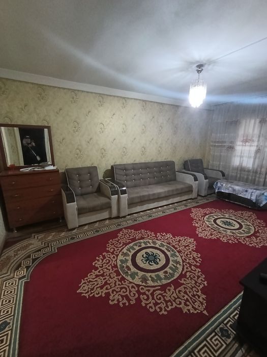 Аренда: Сдаётся 2х комнатная 1 этаж Чиланзар 1 квартал этаж