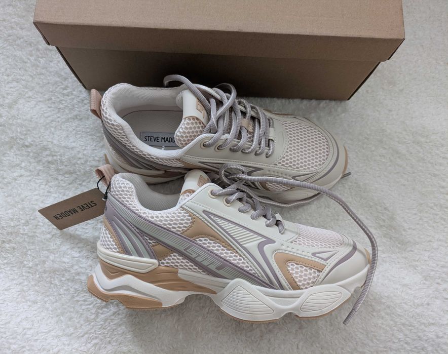 Сникърси Steve Madden