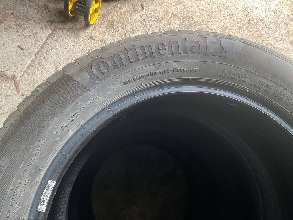 Зимни гуми continental 215/55/17