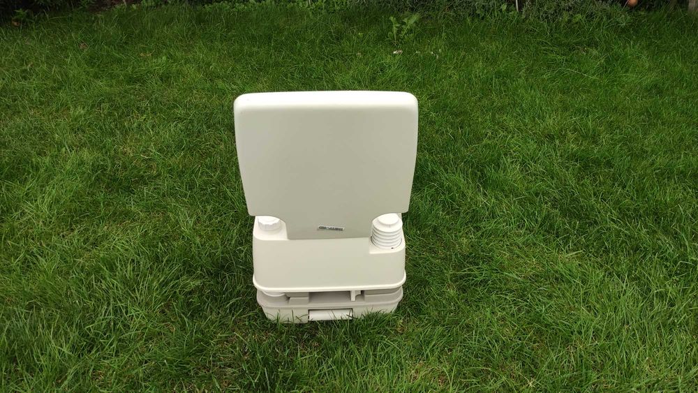 Toaleta ecologica portabila Thetford.