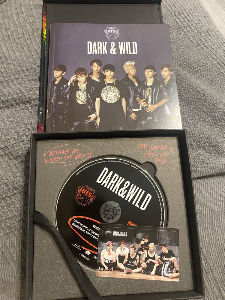 Album BTS Dark&Wild