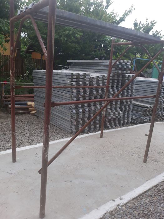 Podine,schela metalica și accesorii de vânzare