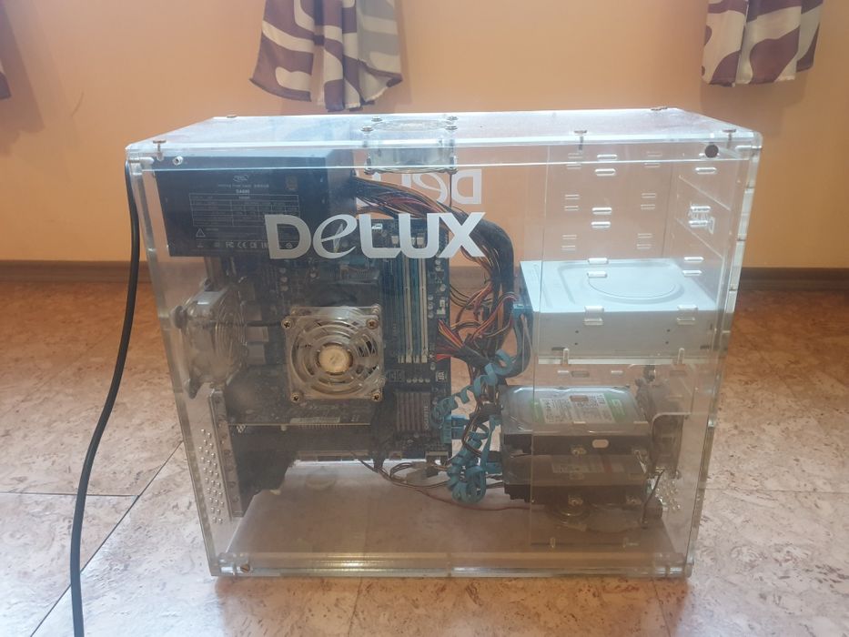 Компютър прозрачен