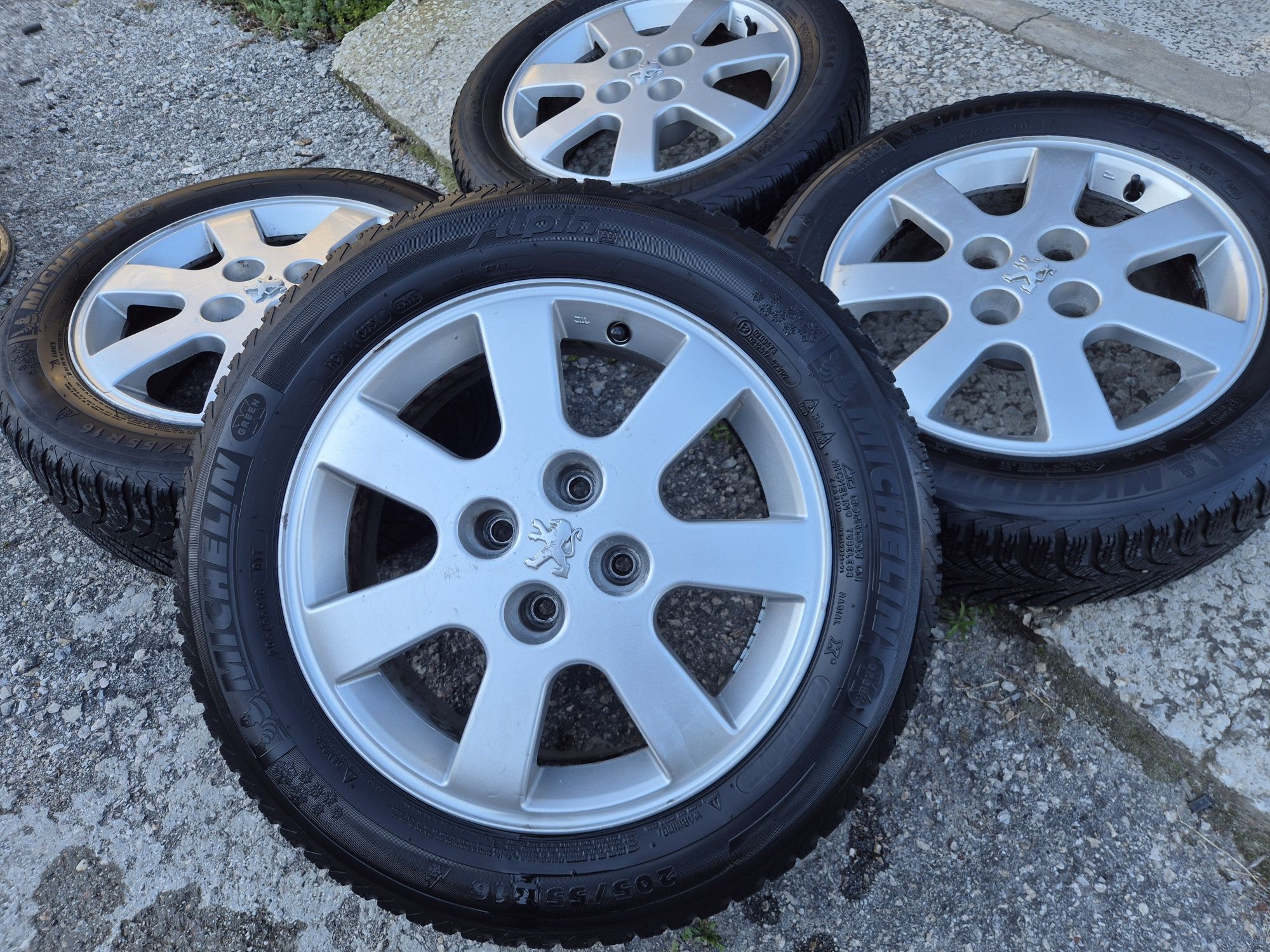 4х108/16 с гуми Пежо Ситроен 4x108/16 Peugeot Citroen