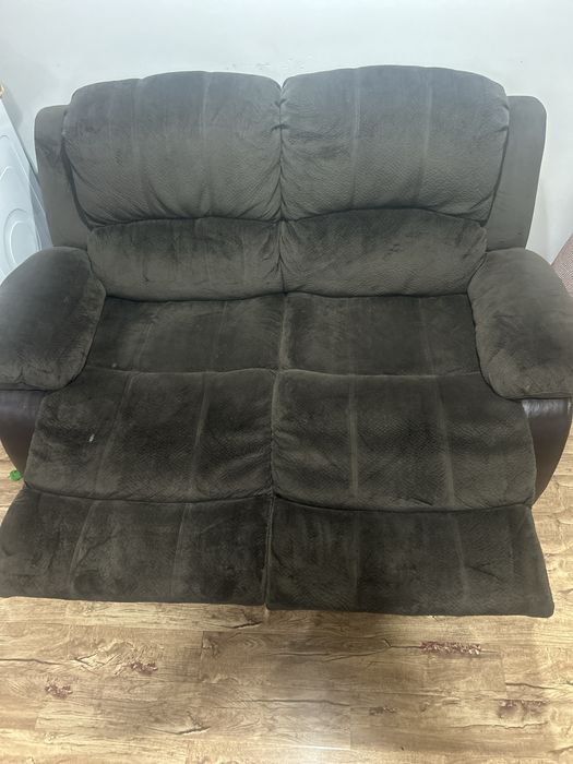 Canapea 2 locuri rectiliner