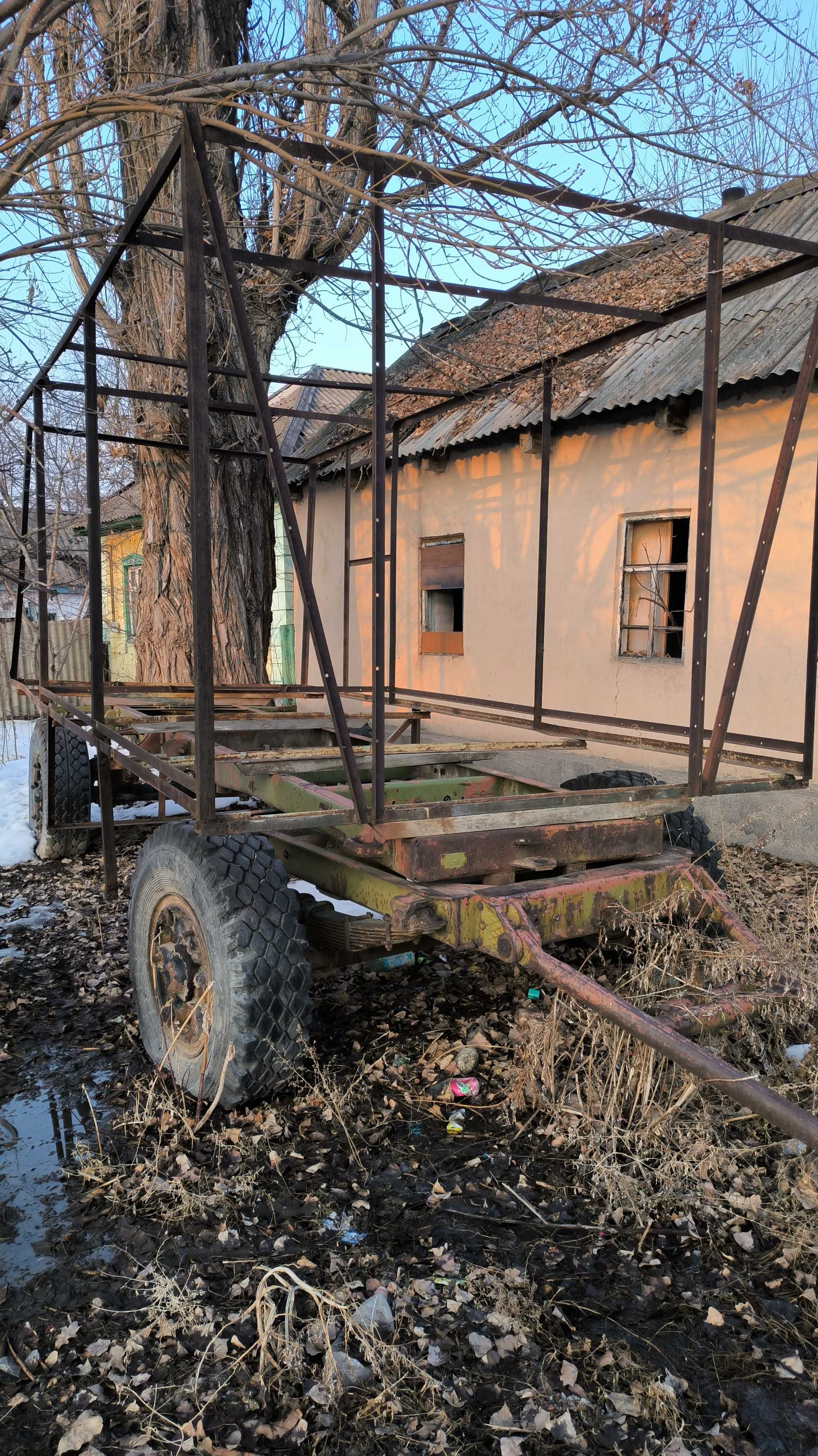 Прицеп пчеловодный