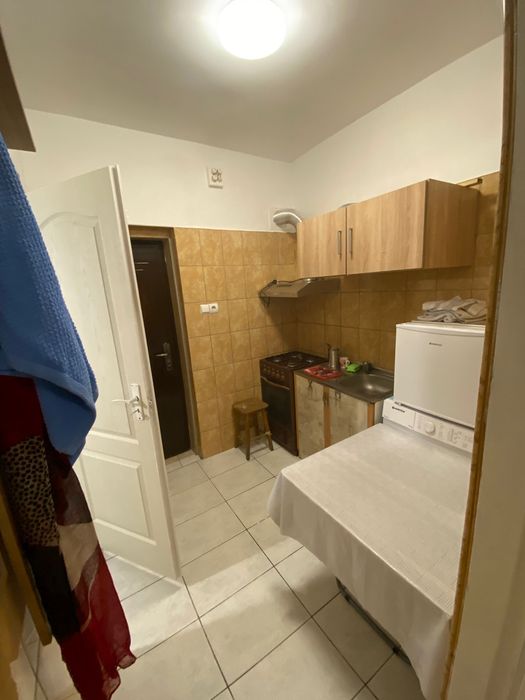 garsoniera de inchiriat