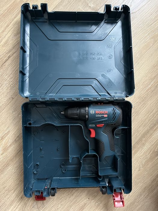 Vand masina de gaurit si insurubat Bosch GSR 12V-30