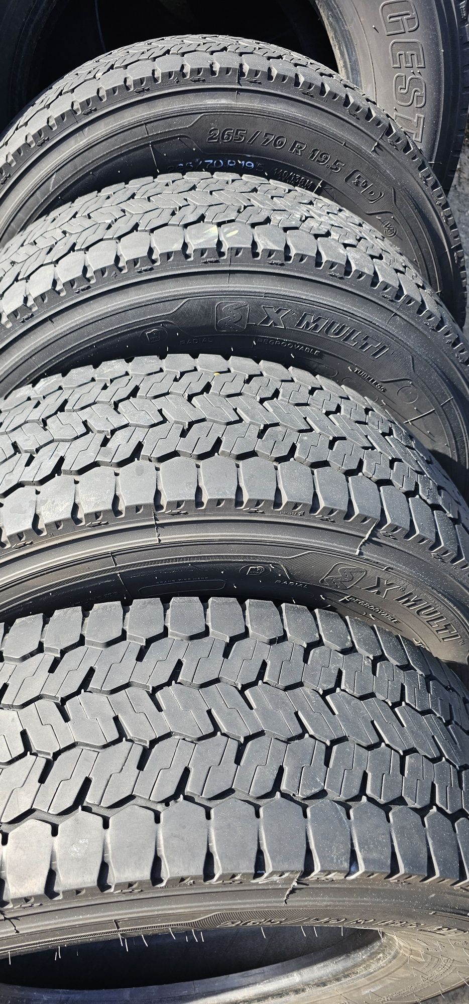 Anvelope  de tracțiune 265 70 r 17.5 si 265 70 R 19.5  michelin