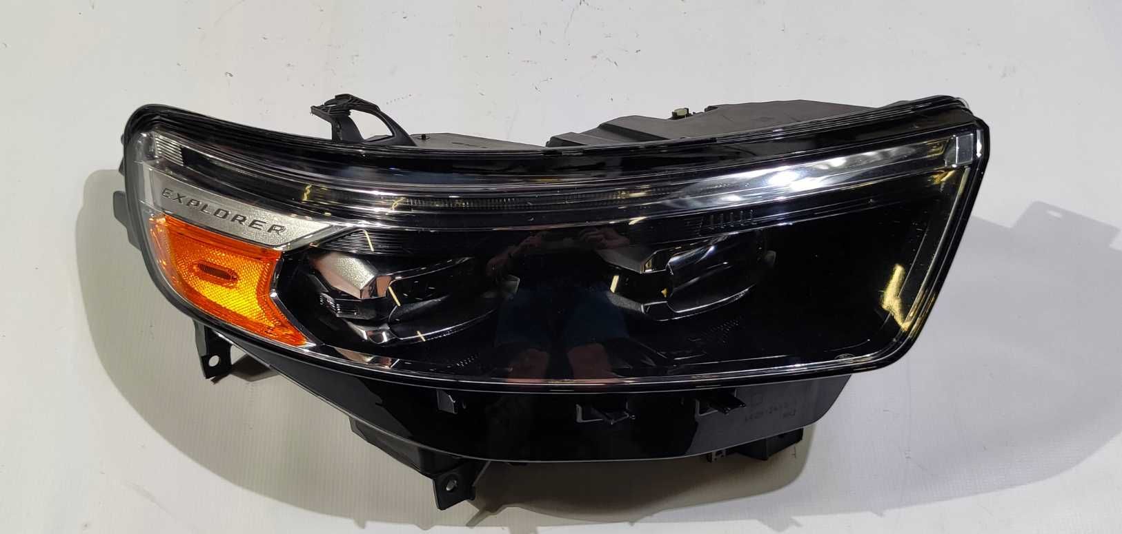 Оригинален фар Ford Explorer Full LED 2020 +