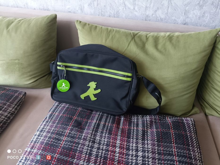 Чанта за рамо- малък сак Ampelmann