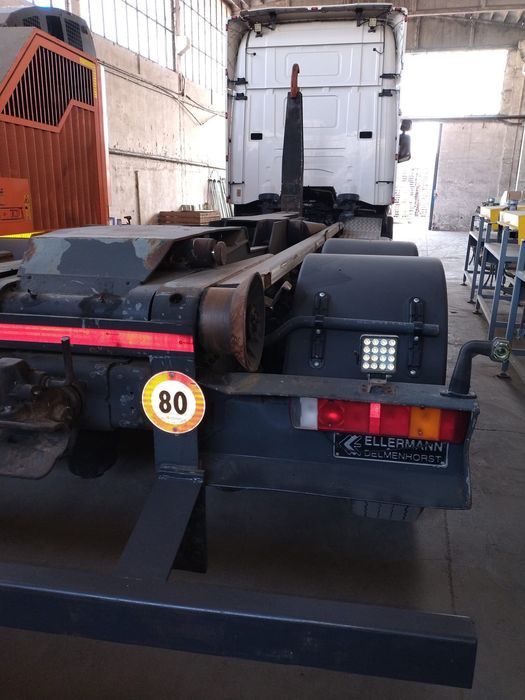 Camion SCANIA scarabil