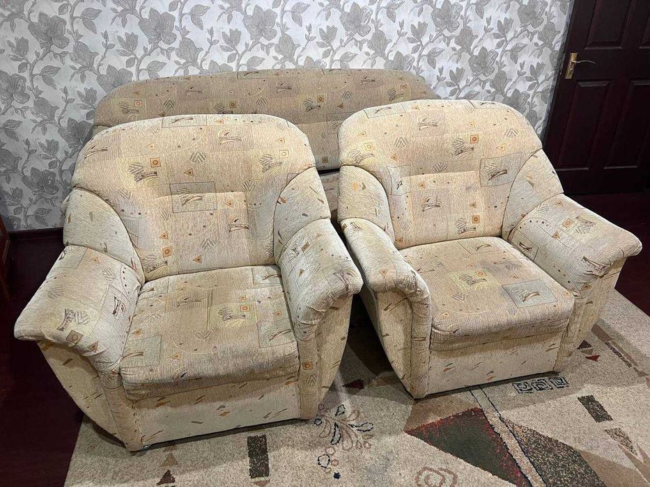 Диван и кресла для зала